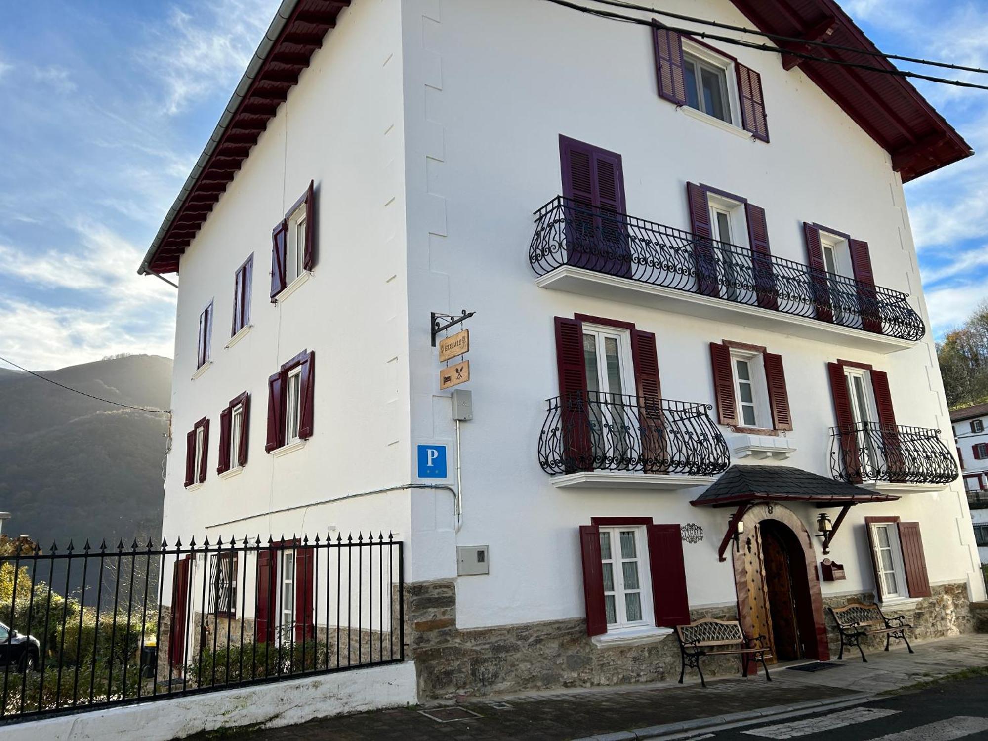 Etxeale Otel Valcarlos Dış mekan fotoğraf